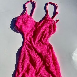 This Avenue lingerie piece is very stretchy/used/fits a variety of sizes